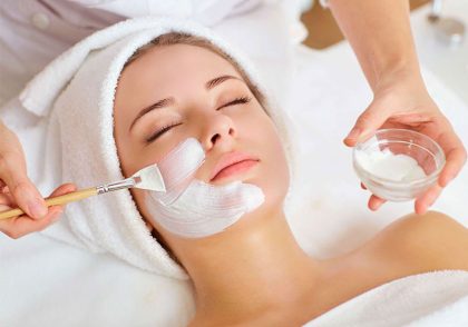 پاکسازی و فیشیال در مرکز جوانسازی پوست غرب تهران